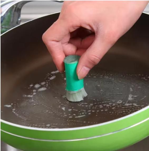 Magic Cleaning Stick Metal Rust Remover Pot Bottom Cleaner Scrubber Kitchen Tool (Pack of 4)