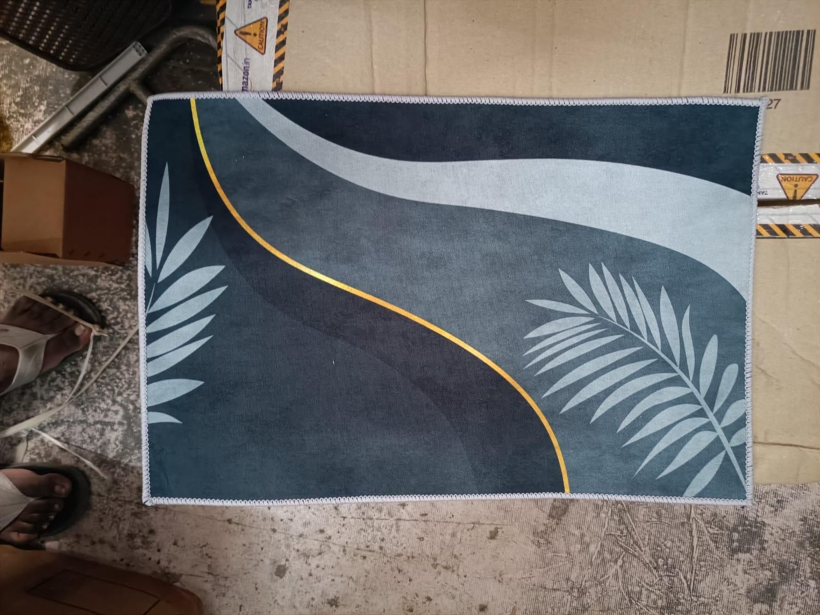 2 Pcs Kitchen Mat ( Random Color & Design)